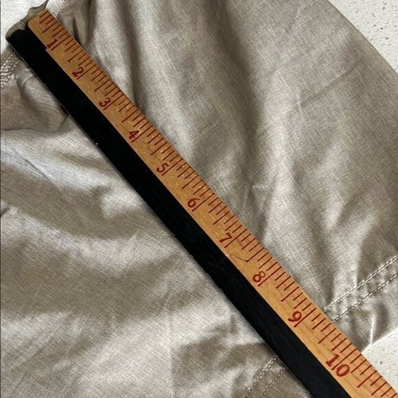 7 Diamonds Tan Flat Front Shorts Lightweight Size 34/10 - Picture 8 of 9